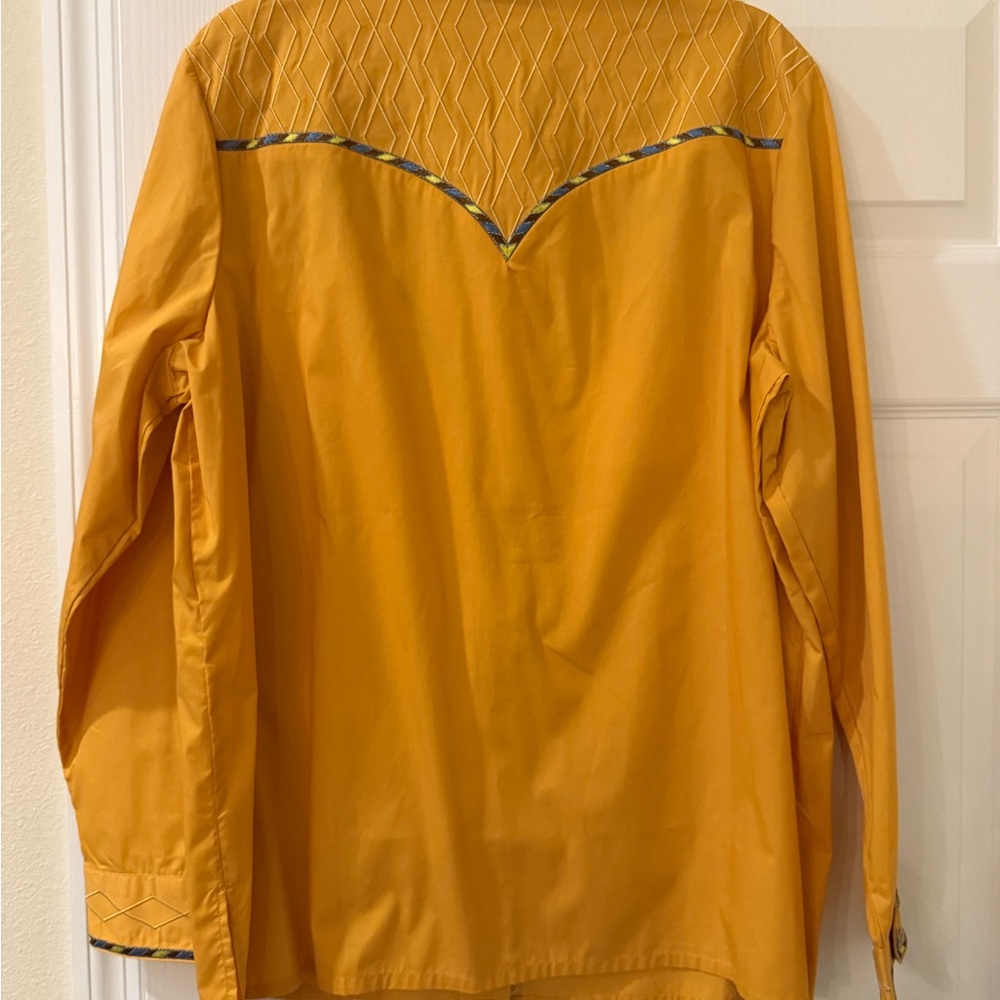 Bob Mackie Women’s Casual Yellow Button Down Shirt - Picture 6 of 6